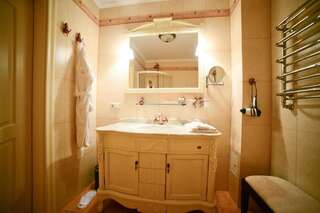 Отель Висак Киев Улучшенный двухместный номер с 1 кроватью-7